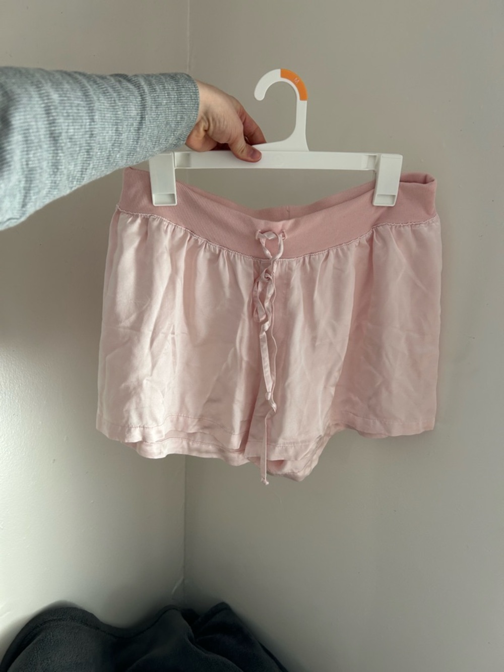 BUNDLE of 2 Pairs of Pj Harlow Pants and Shorts in Blush Size Large - Picture 10 of 11